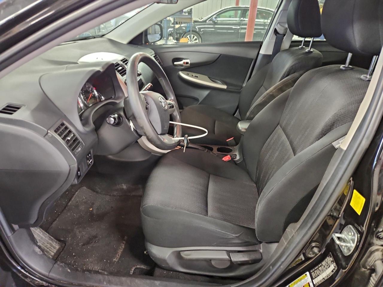 2011 TOYOTA COROLLA BASE photo 13
