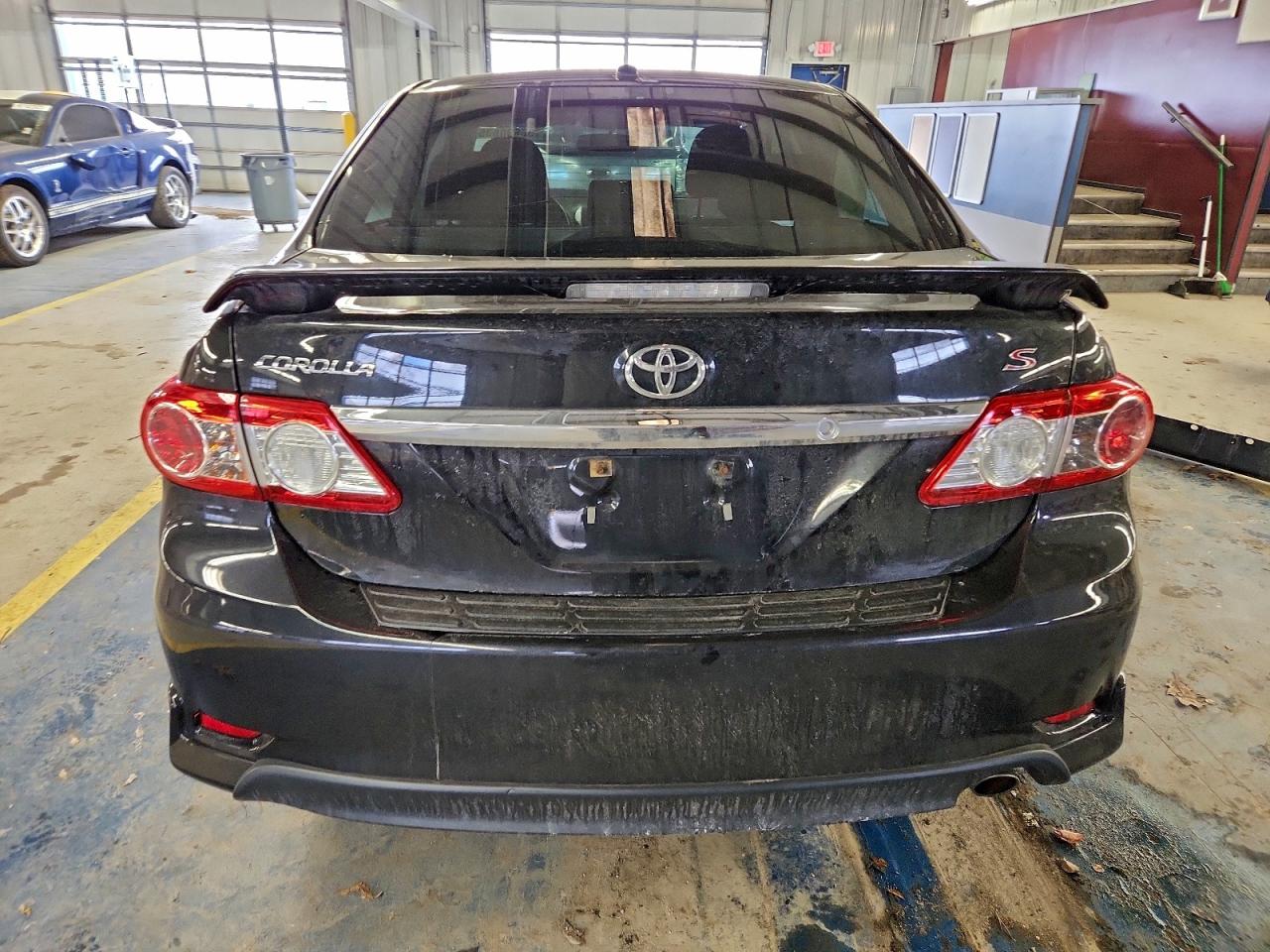 2011 TOYOTA COROLLA BASE photo 11