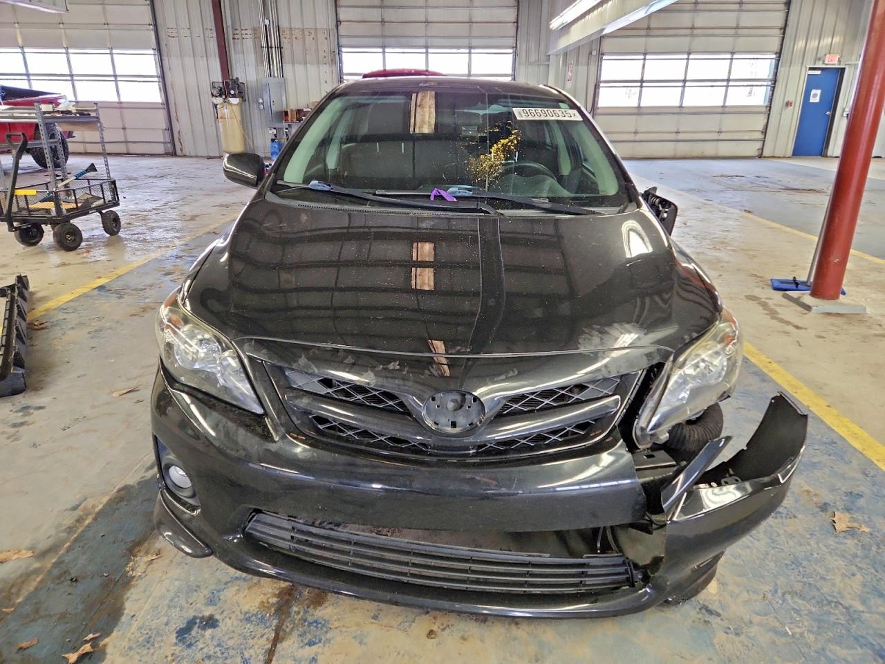 2011 TOYOTA COROLLA BASE photo 9