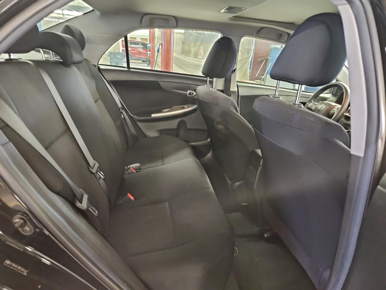 2011 TOYOTA COROLLA BASE photo 19