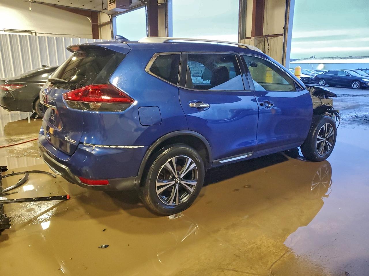 2018 NISSAN ROGUE S photo 5