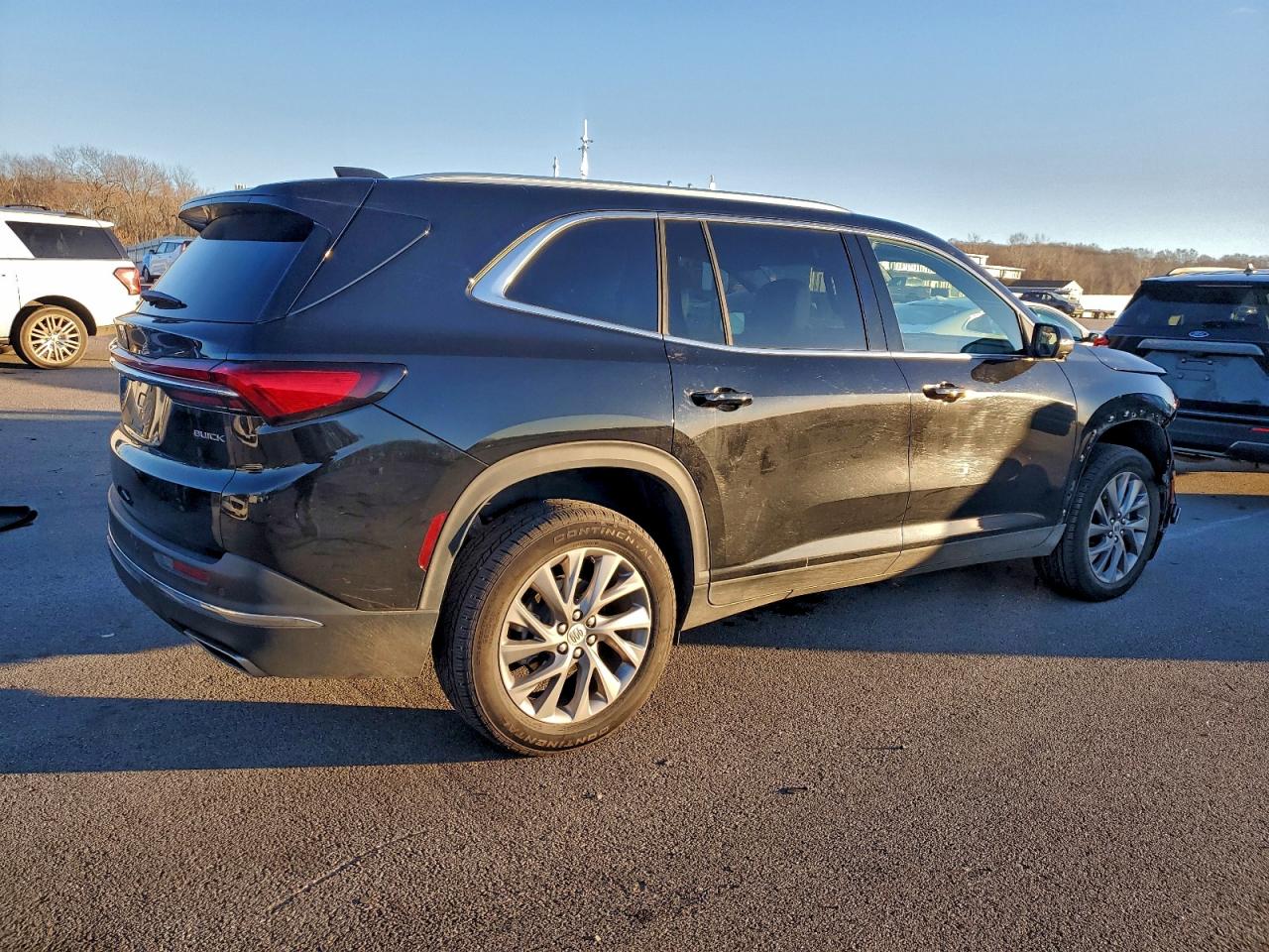 2025 BUICK ENCLAVE PREFERRED photo 3