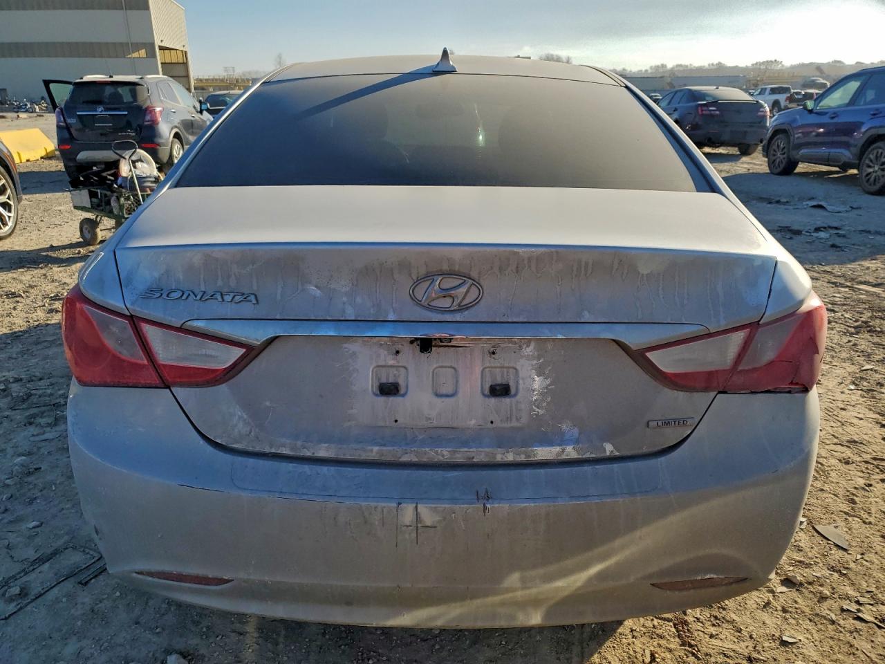 2011 HYUNDAI SONATA SE photo 6