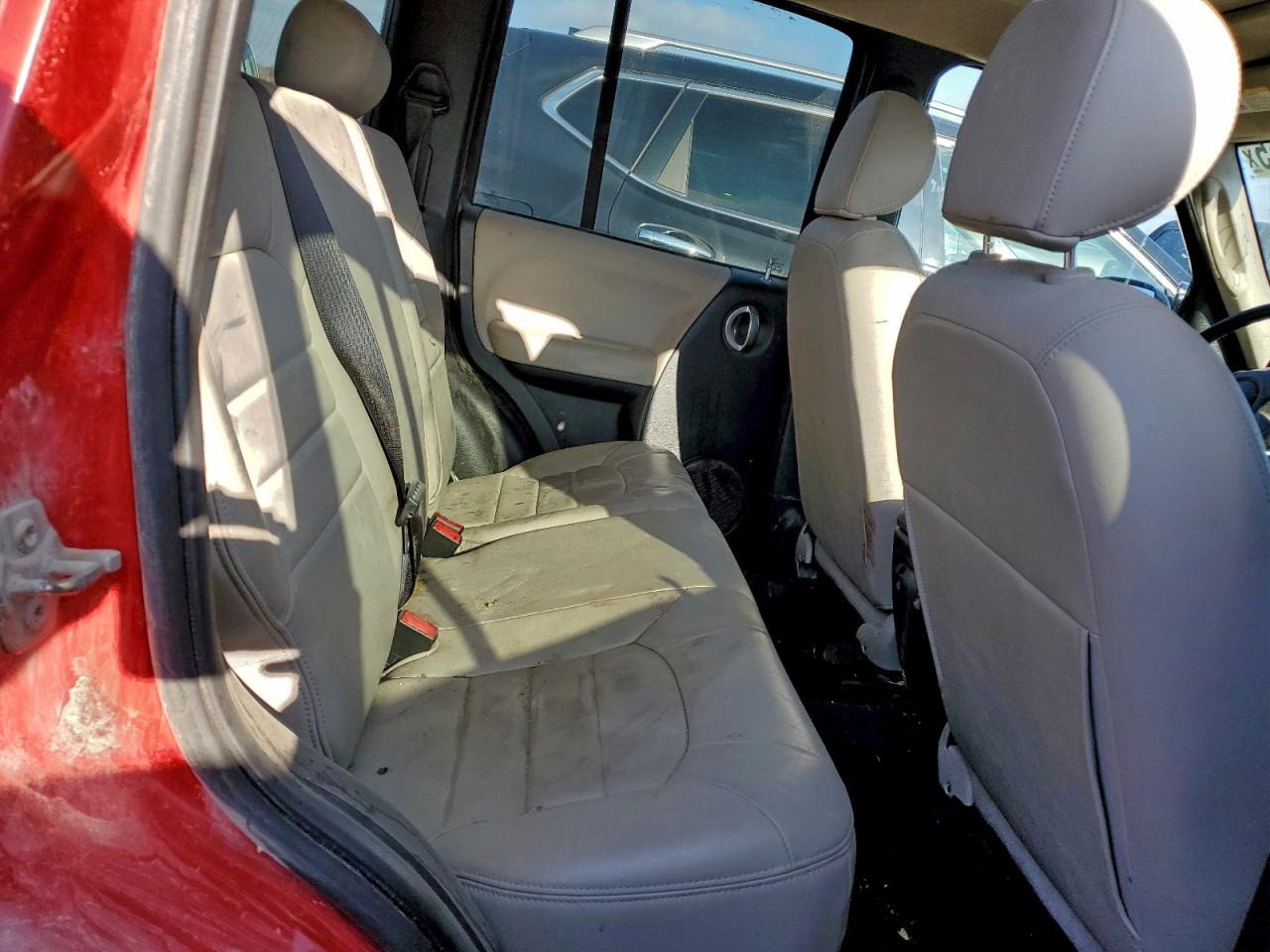 2004 JEEP LIBERTY LIMITED photo 11