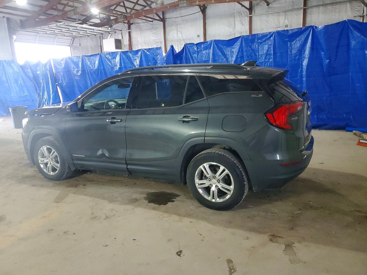 2019 GMC TERRAIN SLE photo 3