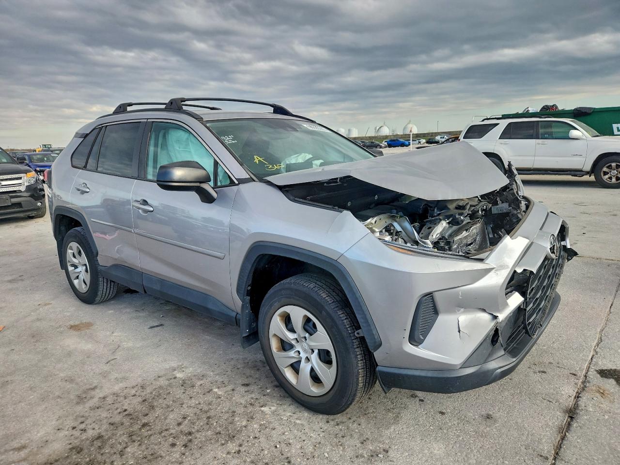 2021 TOYOTA RAV4 LE photo 7