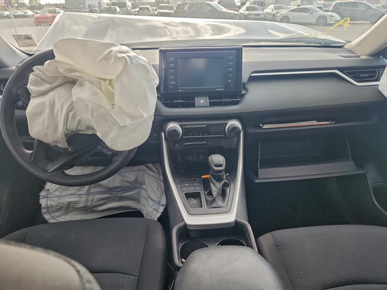 2021 TOYOTA RAV4 LE photo 15
