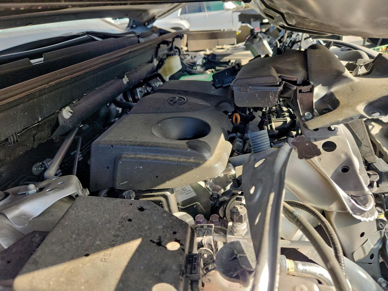 2021 TOYOTA RAV4 LE photo 23