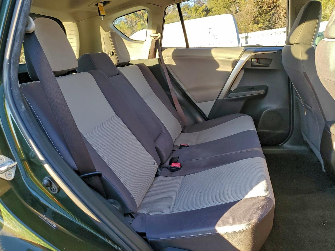 2013 TOYOTA RAV4 XLE photo 11