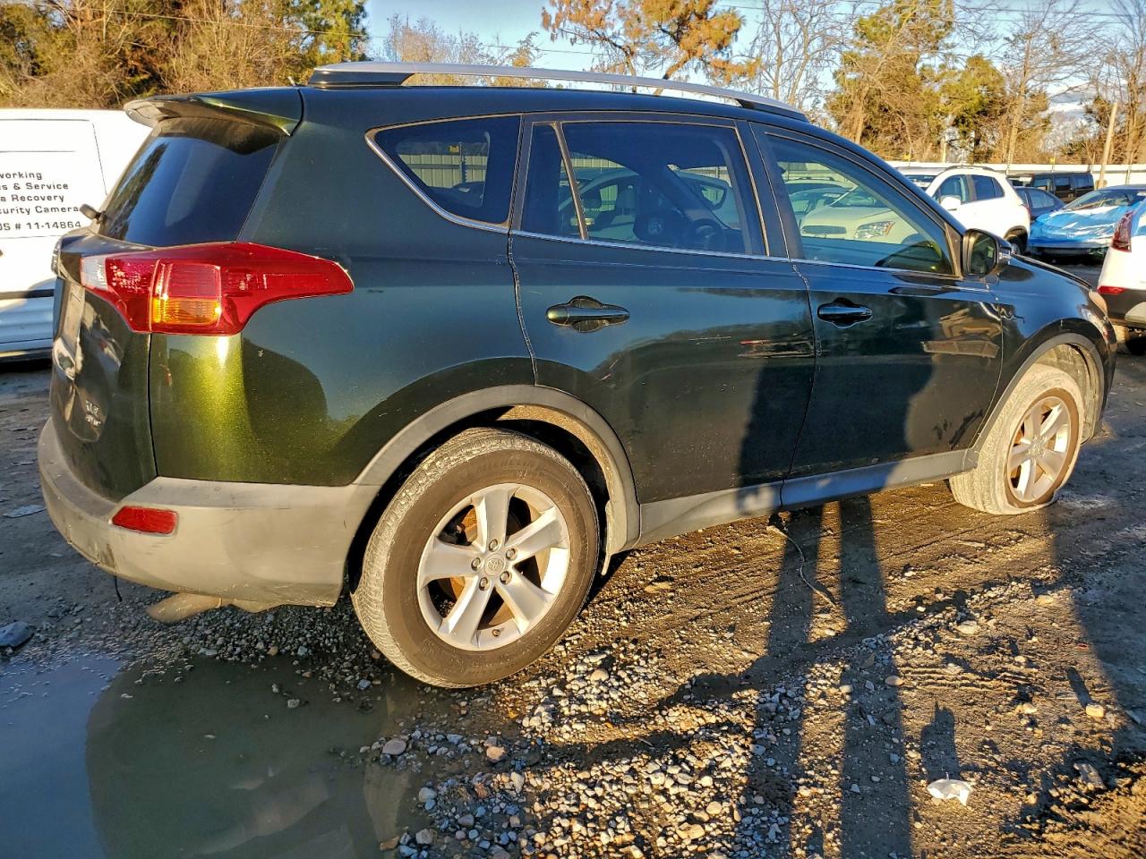 2013 TOYOTA RAV4 XLE photo 3