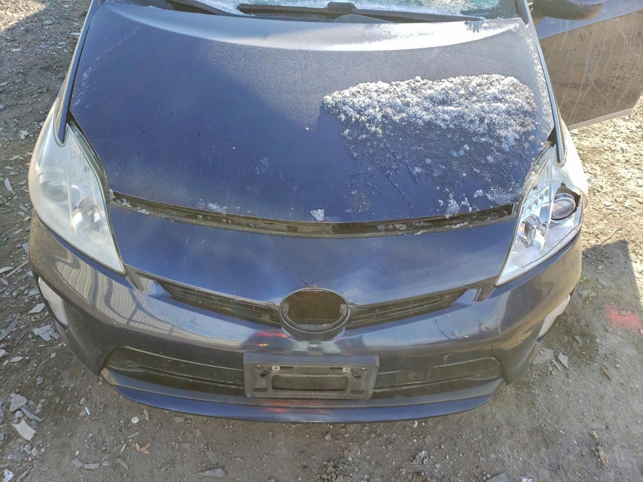 2014 TOYOTA PRIUS photo 11