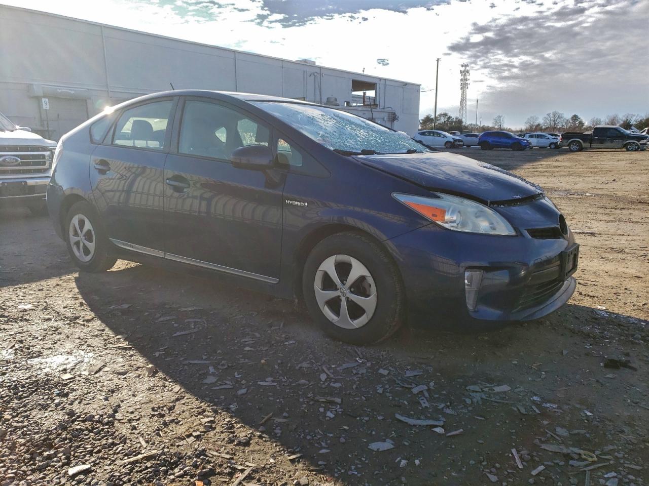 2014 TOYOTA PRIUS photo 4