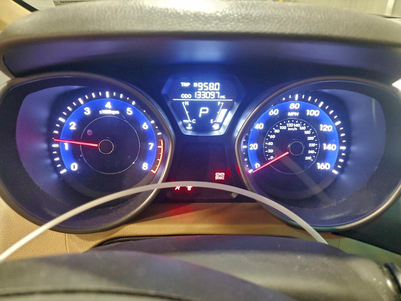 2013 HYUNDAI ELANTRA GLS photo 17
