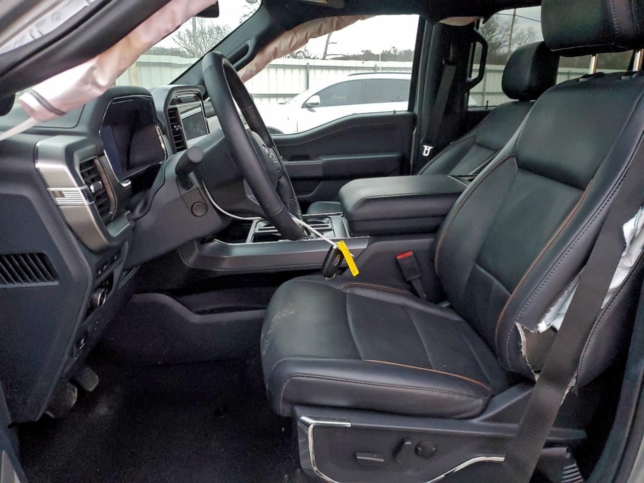 2024 FORD F150 LARIAT photo 7
