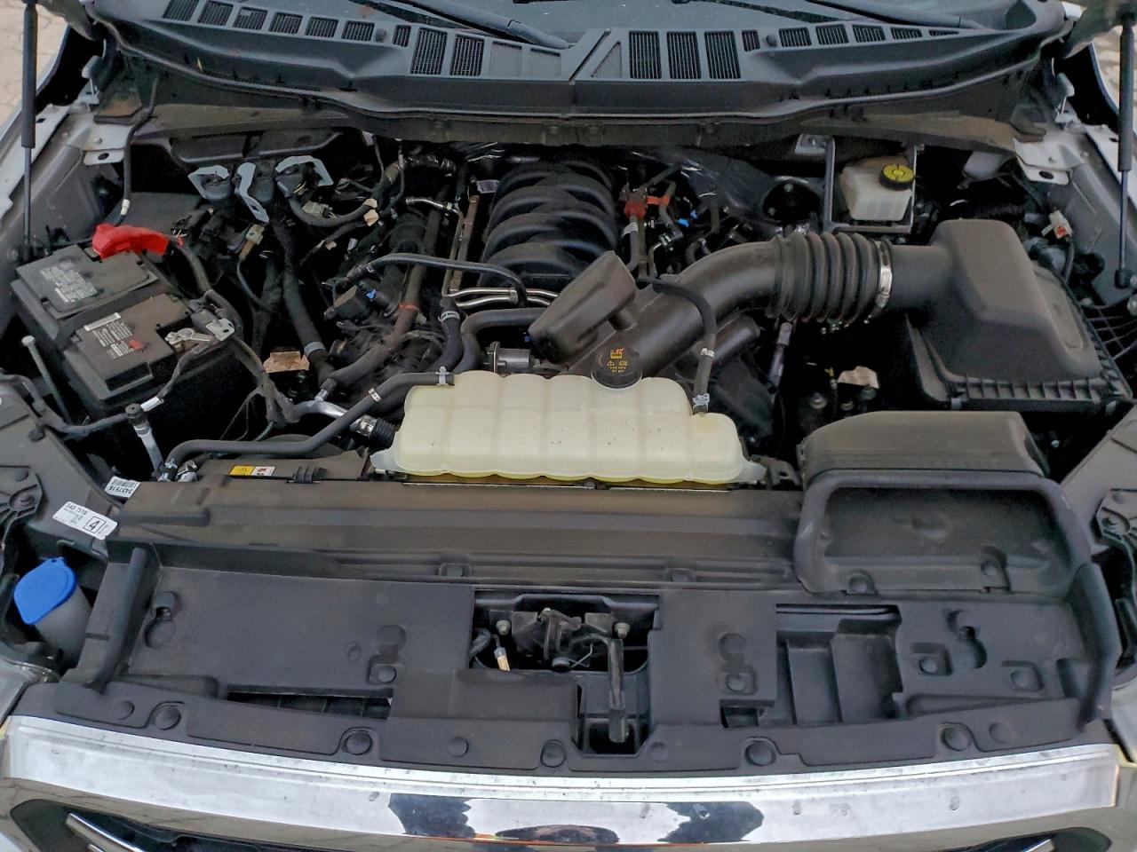 2024 FORD F150 LARIAT photo 11