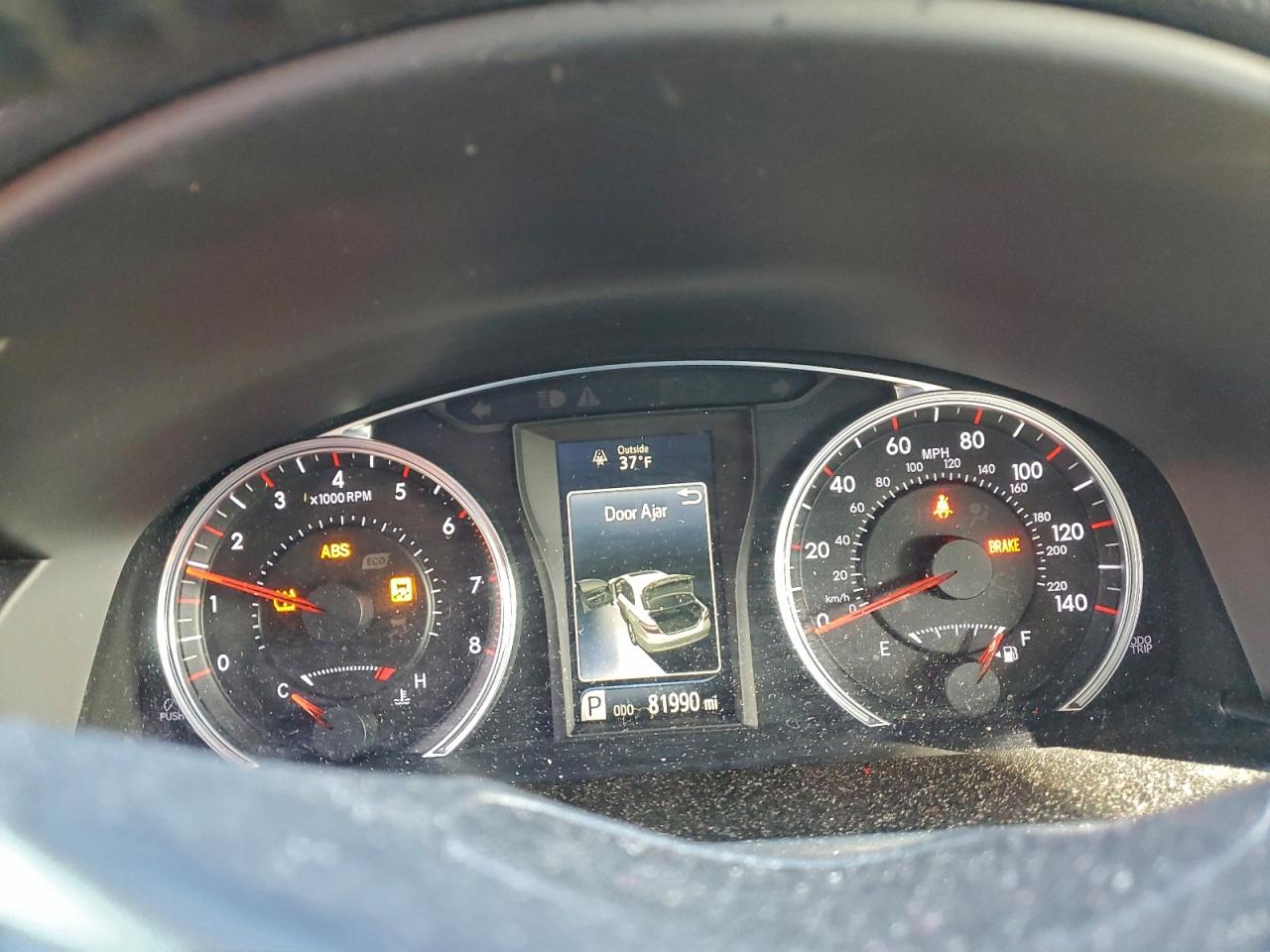 2016 TOYOTA CAMRY LE photo 9