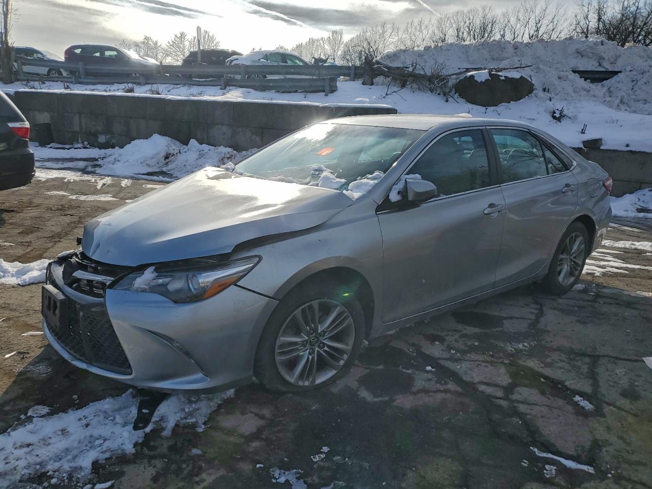 2016 TOYOTA CAMRY