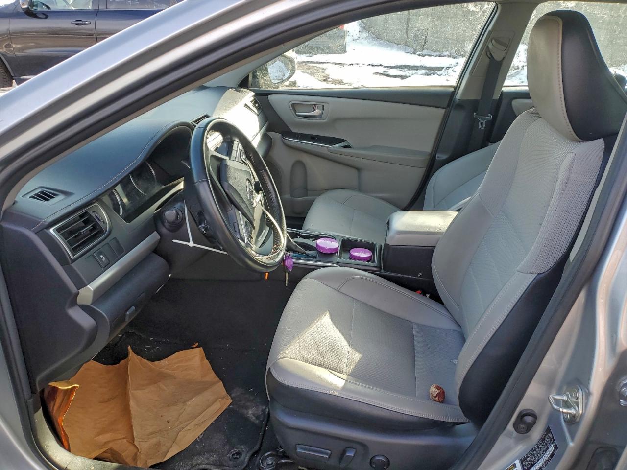 2016 TOYOTA CAMRY LE photo 7