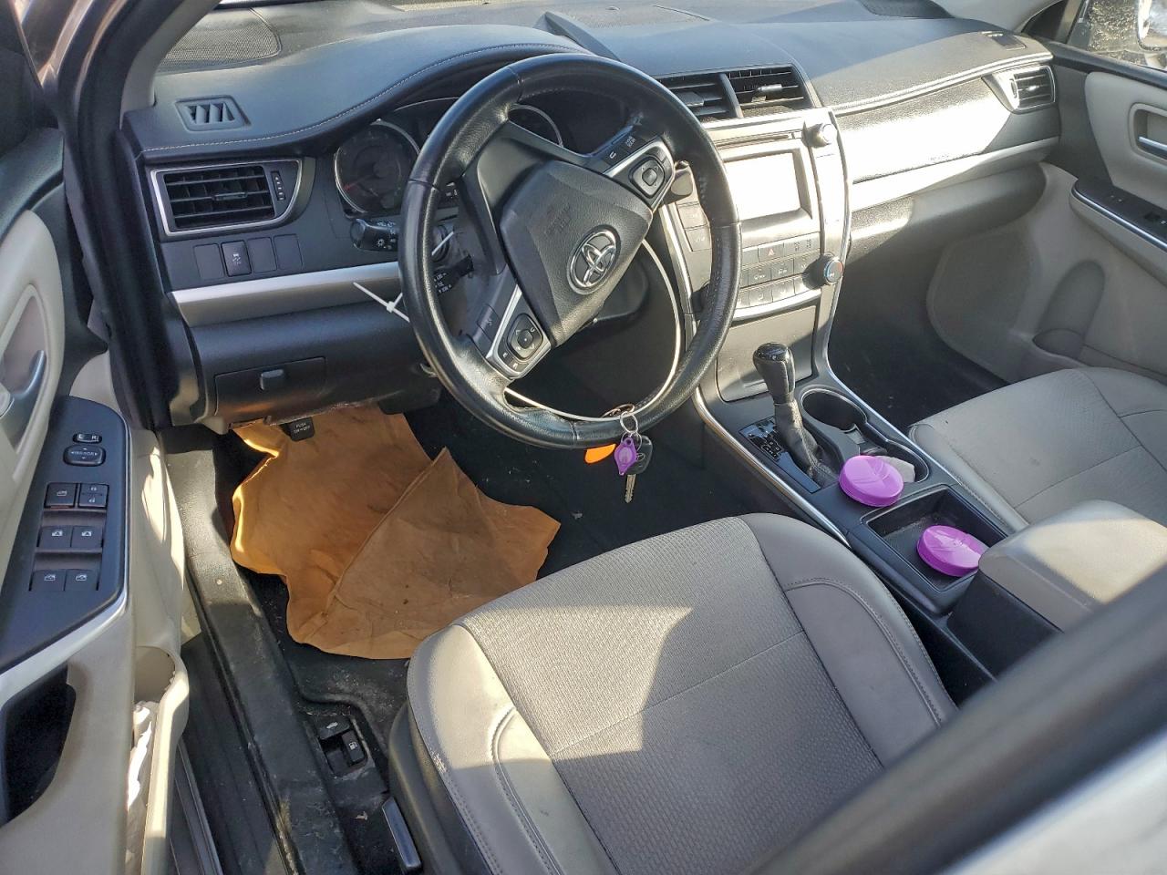 2016 TOYOTA CAMRY LE photo 8