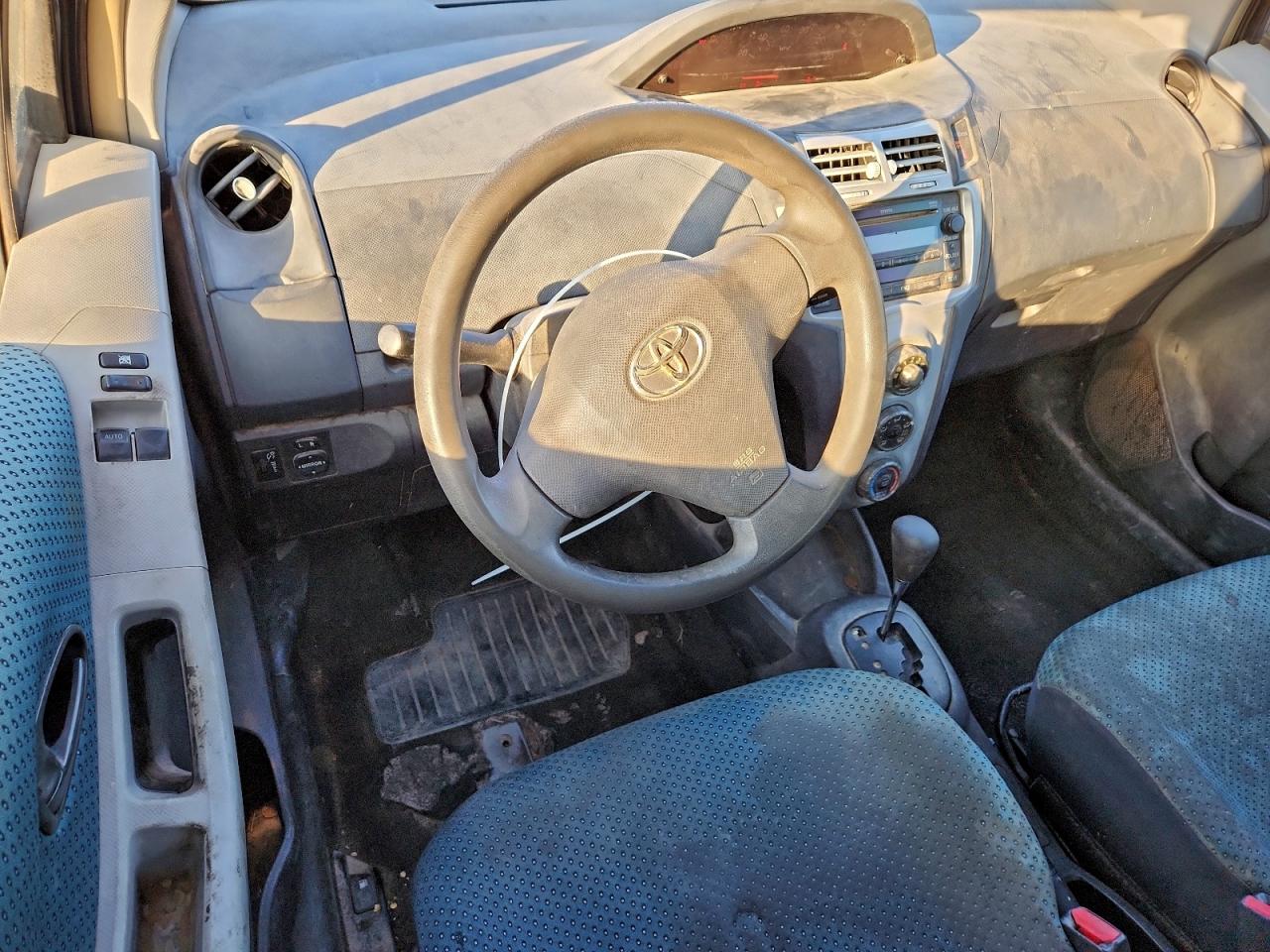 2007 TOYOTA YARIS photo 8