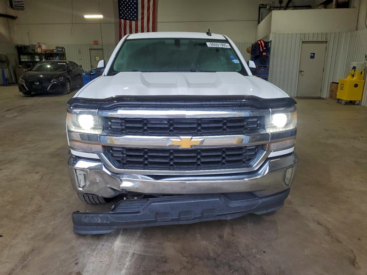 2016 CHEVROLET SILVERADO C1500 LT photo 5