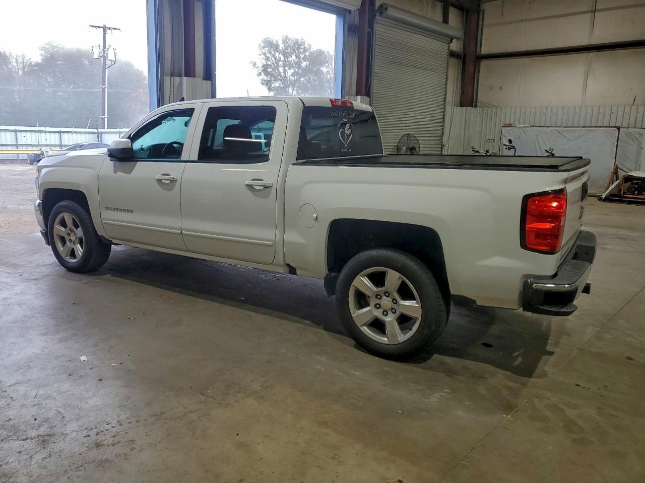 2016 CHEVROLET SILVERADO C1500 LT photo 2