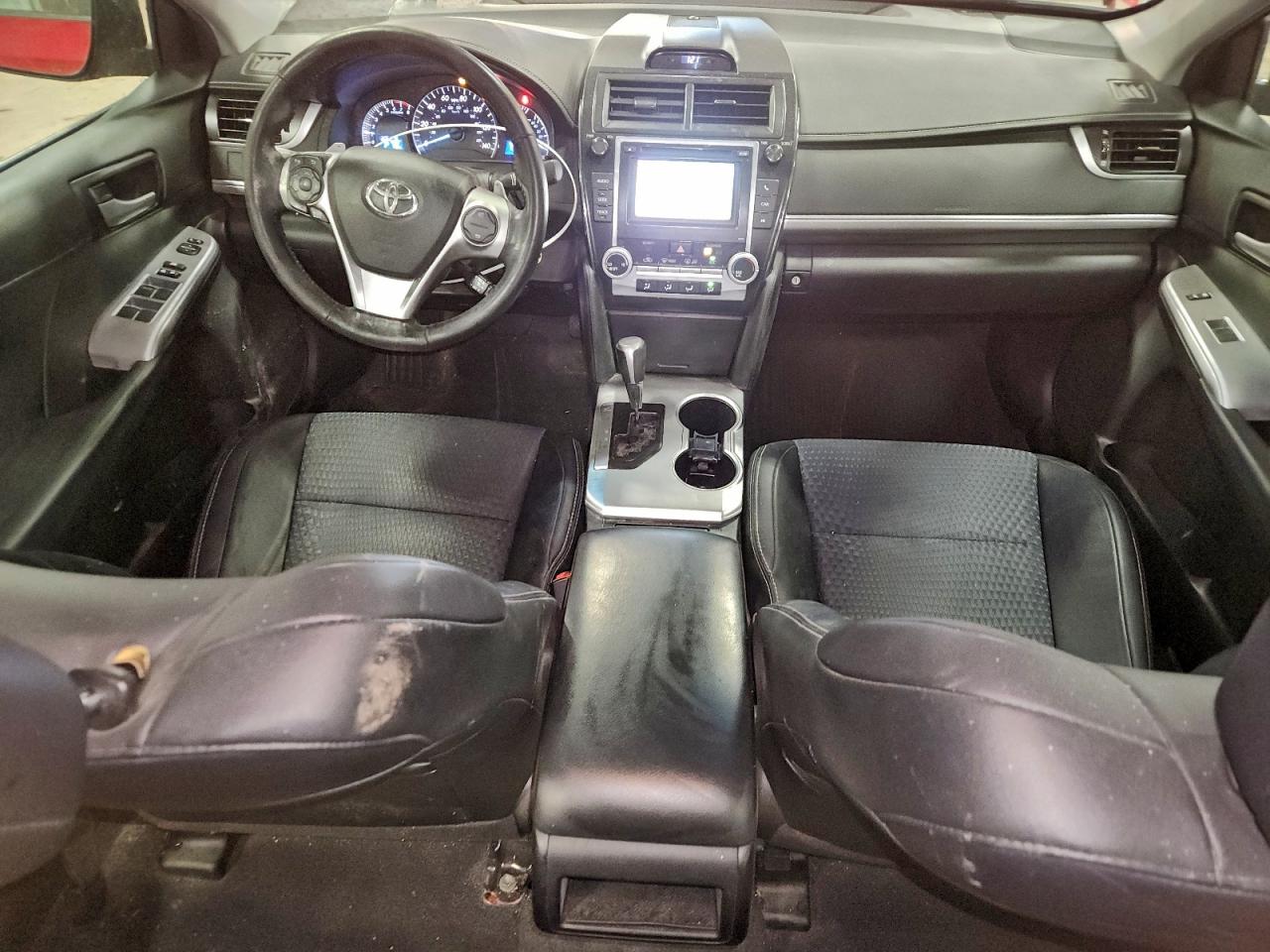 2013 TOYOTA CAMRY L photo 8