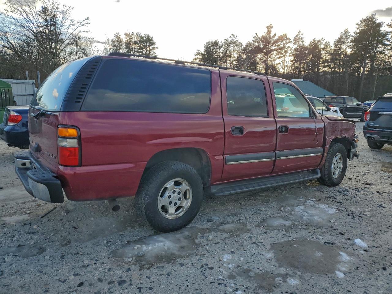 2004 CHEVROLET SUBURBAN K1500 photo 3