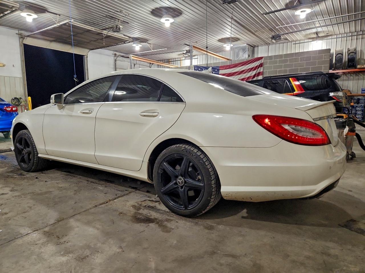 2014 MERCEDES-BENZ CLS 550 4MATIC photo 2