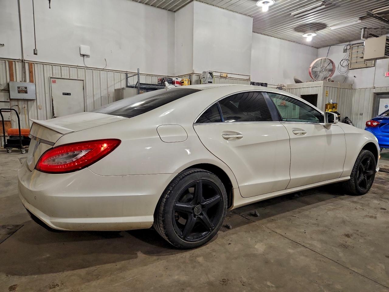 2014 MERCEDES-BENZ CLS 550 4MATIC photo 3