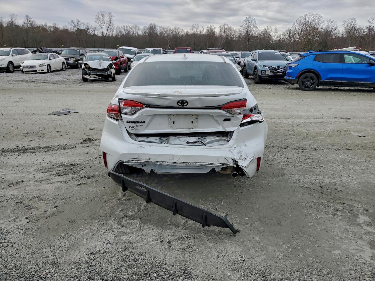 2023 TOYOTA COROLLA SE photo 6