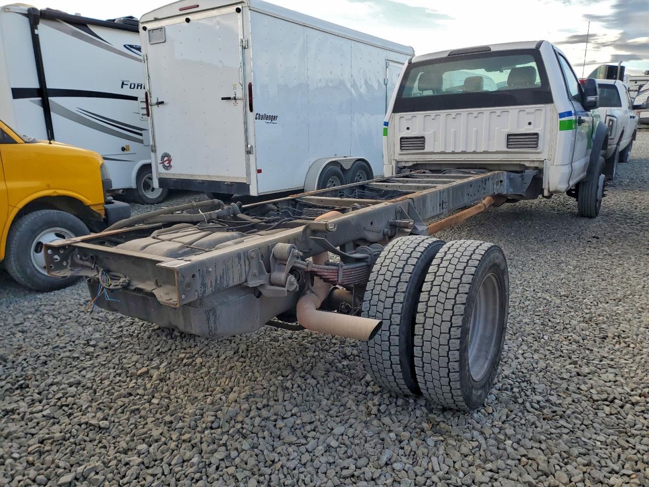 2019 FORD F550 SUPER DUTY TRUCK CAB AND CHASSIS photo 3