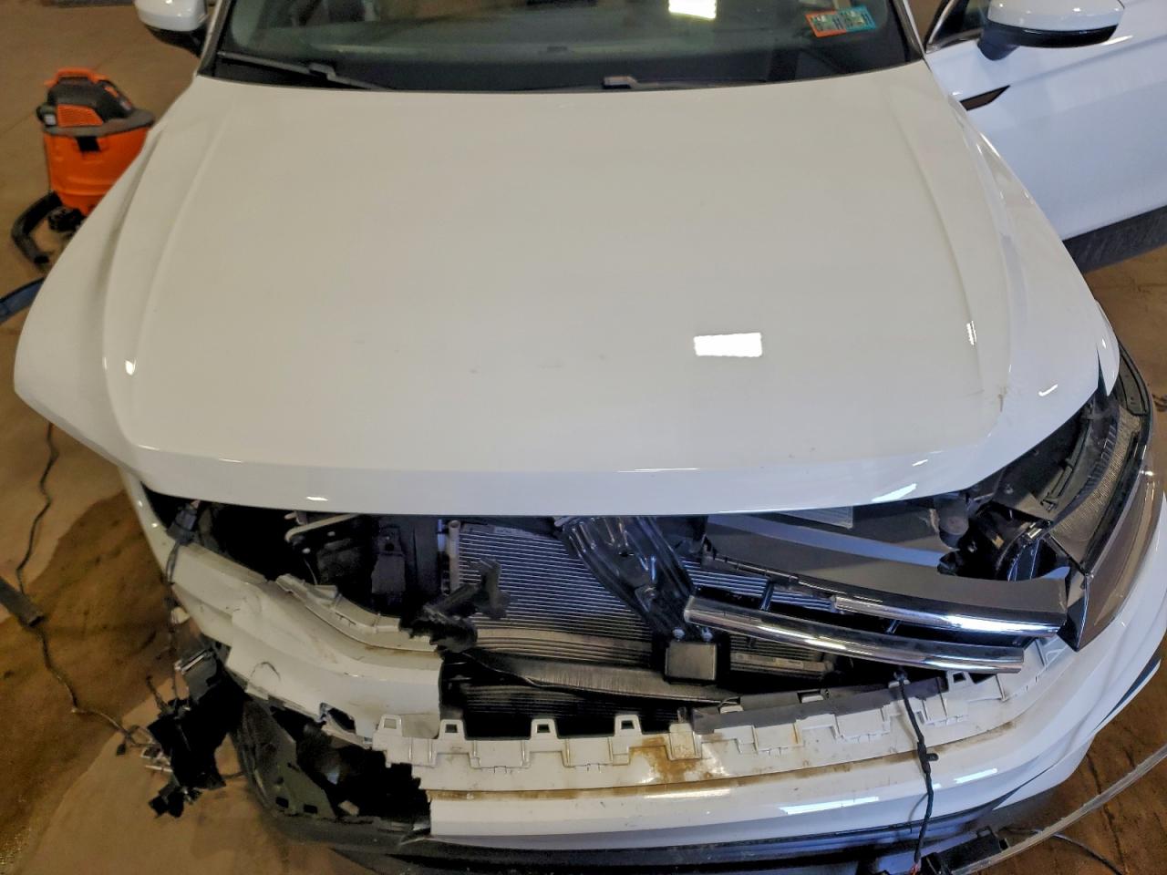 2024 VOLKSWAGEN TIGUAN SE photo 12