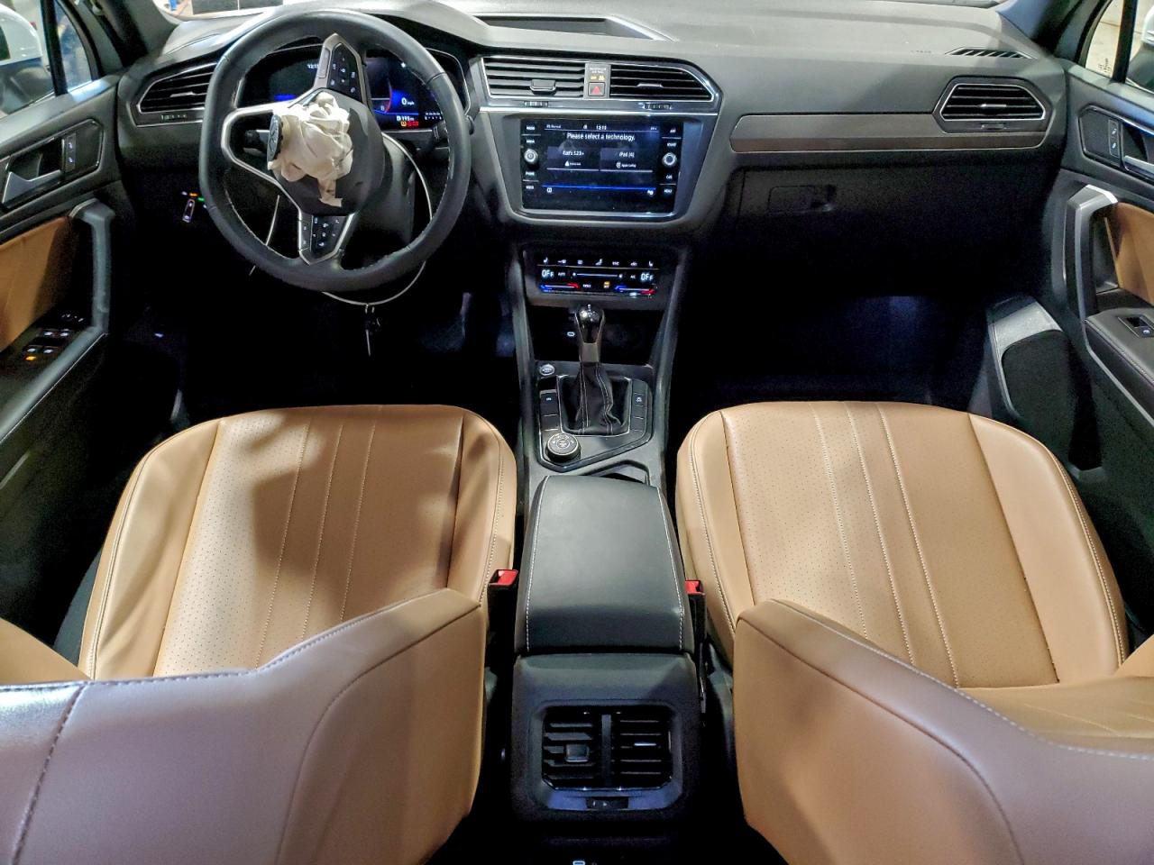 2024 VOLKSWAGEN TIGUAN SE photo 8