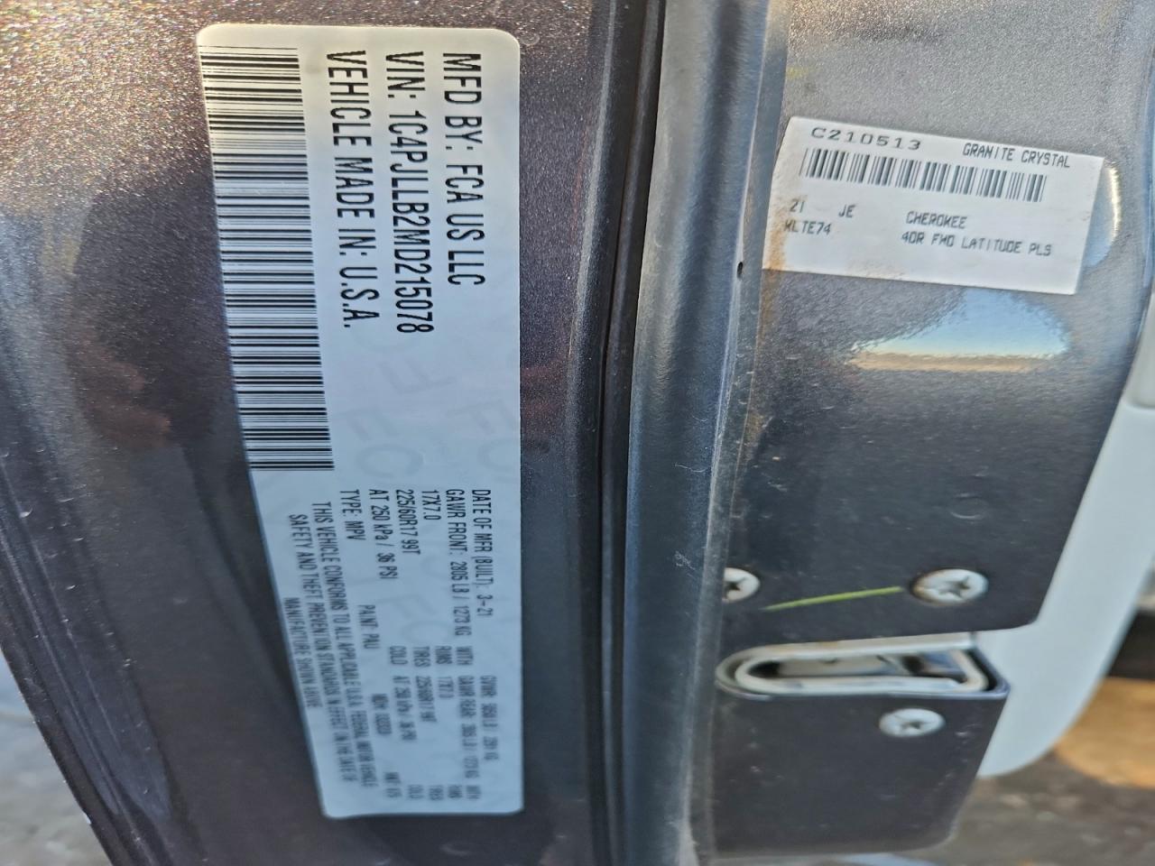 2021 JEEP CHEROKEE LATITUDE PLUS photo 12