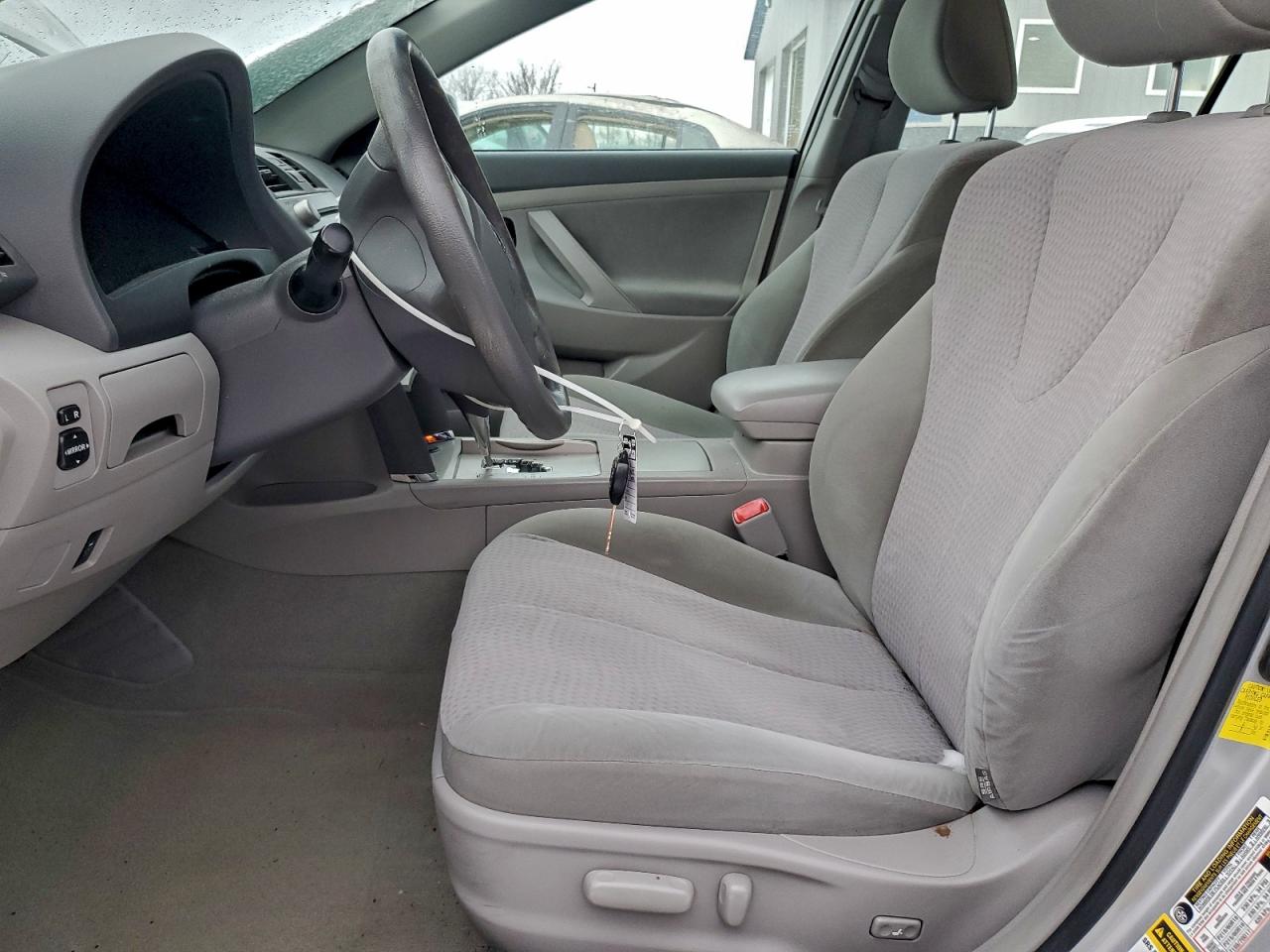 2011 TOYOTA CAMRY BASE photo 7