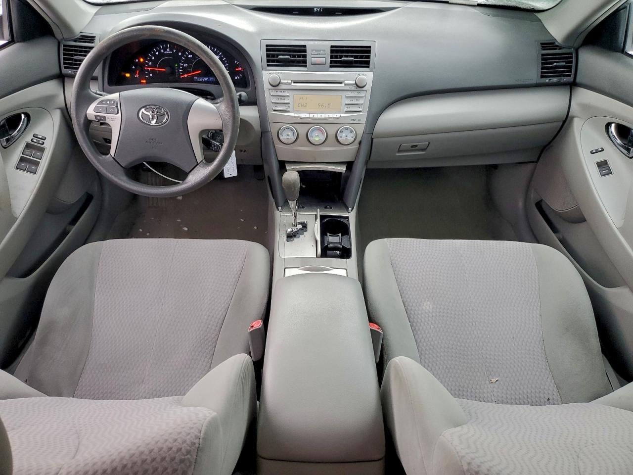 2011 TOYOTA CAMRY BASE photo 8