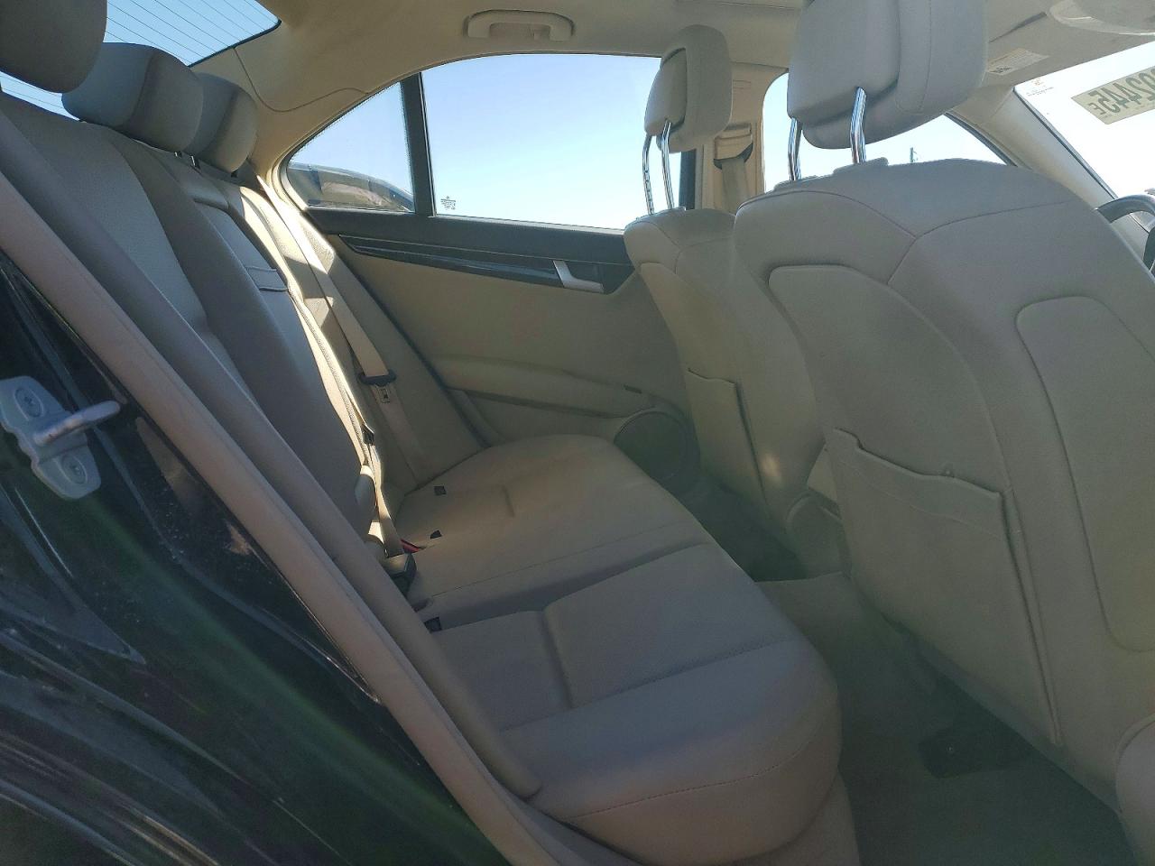 2013 MERCEDES-BENZ C 250 photo 10