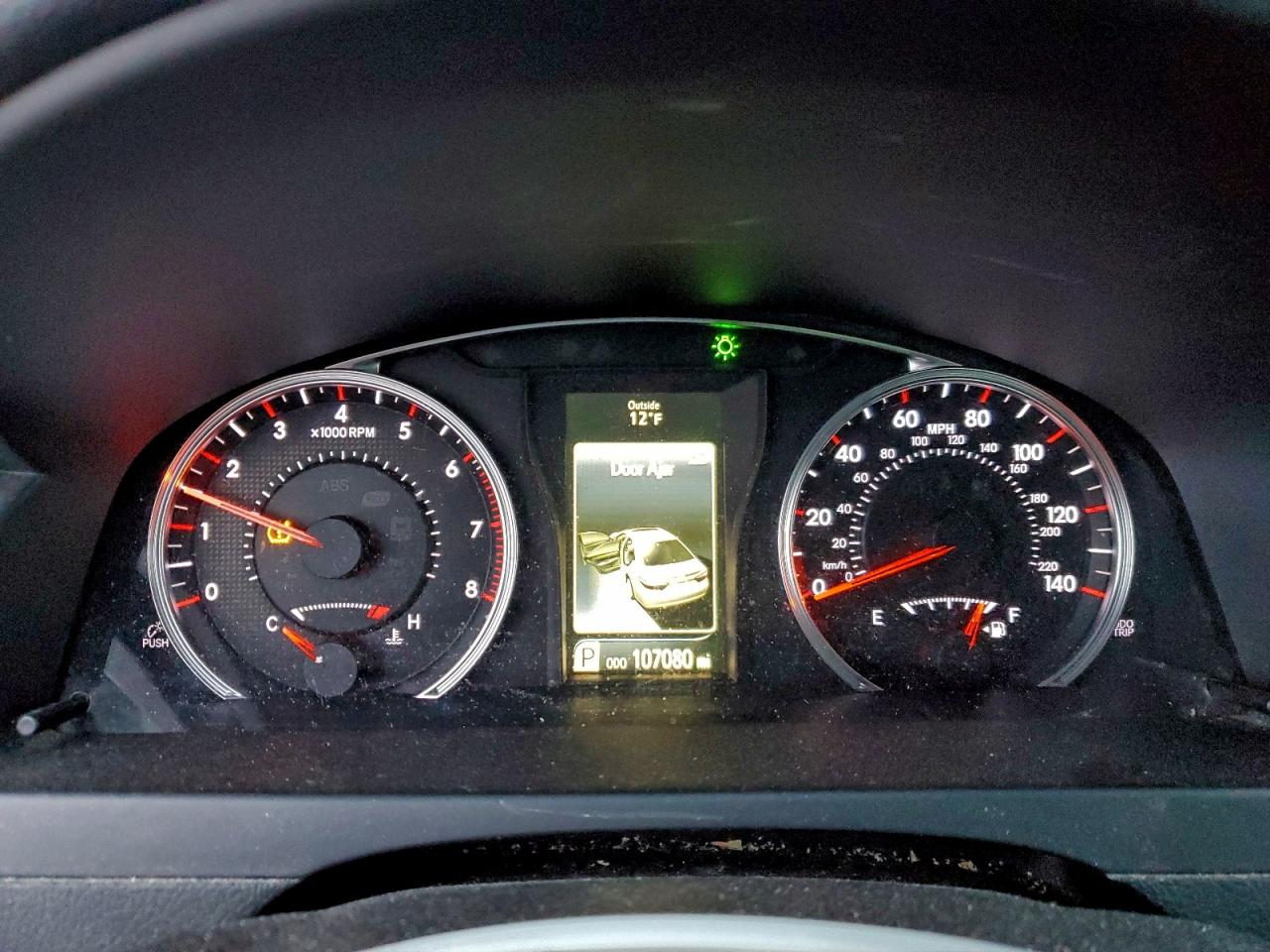 2017 TOYOTA CAMRY LE photo 9