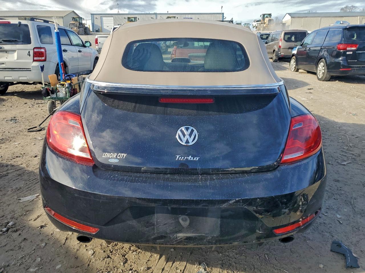 2015 VOLKSWAGEN BEETLE R-LINE photo 11