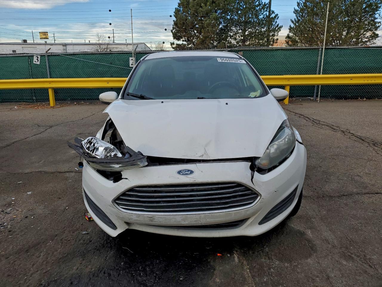 2015 FORD FIESTA SE photo 5