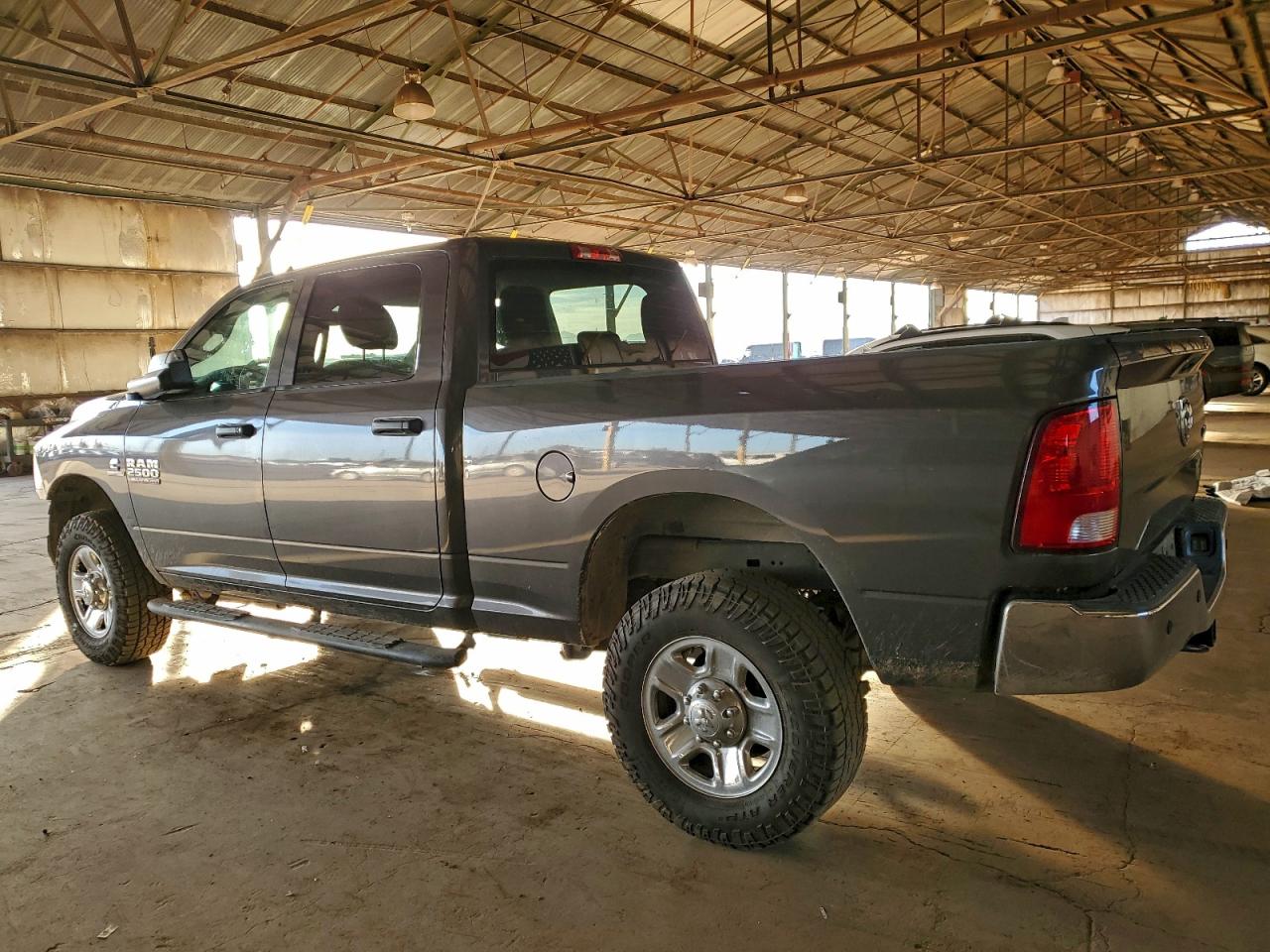 2018 RAM 2500 ST photo 2