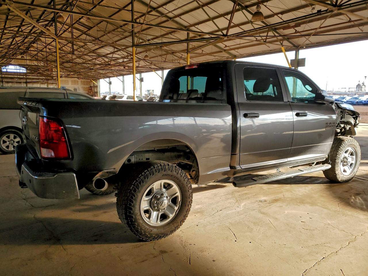 2018 RAM 2500 ST photo 3