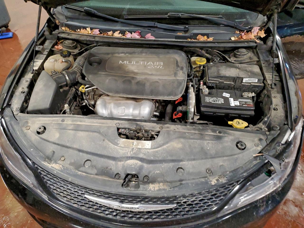 2015 CHRYSLER 200 S photo 11