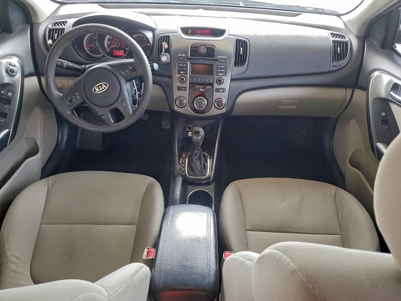 2013 KIA FORTE EX photo 8