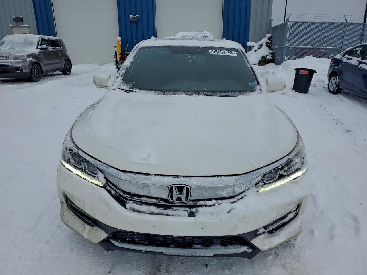 2016 HONDA ACCORD SPORT photo 5