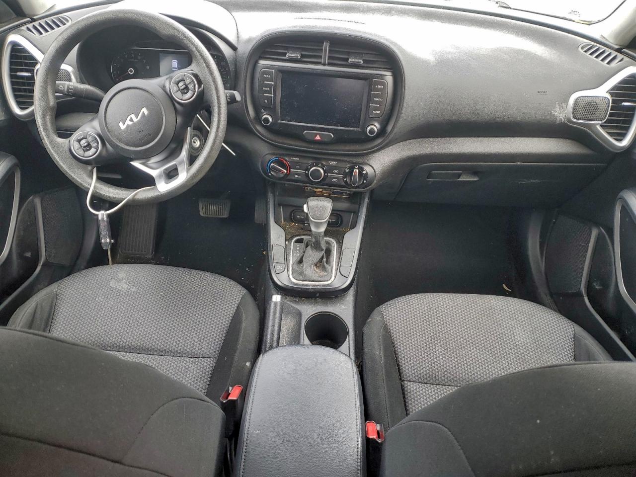 2022 KIA SOUL LX photo 8