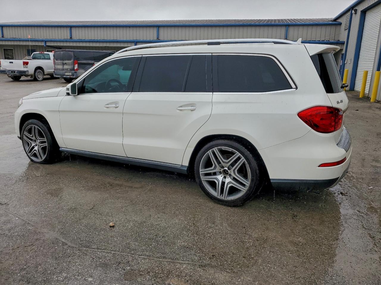 2015 MERCEDES-BENZ GL 450 4MATIC photo 2