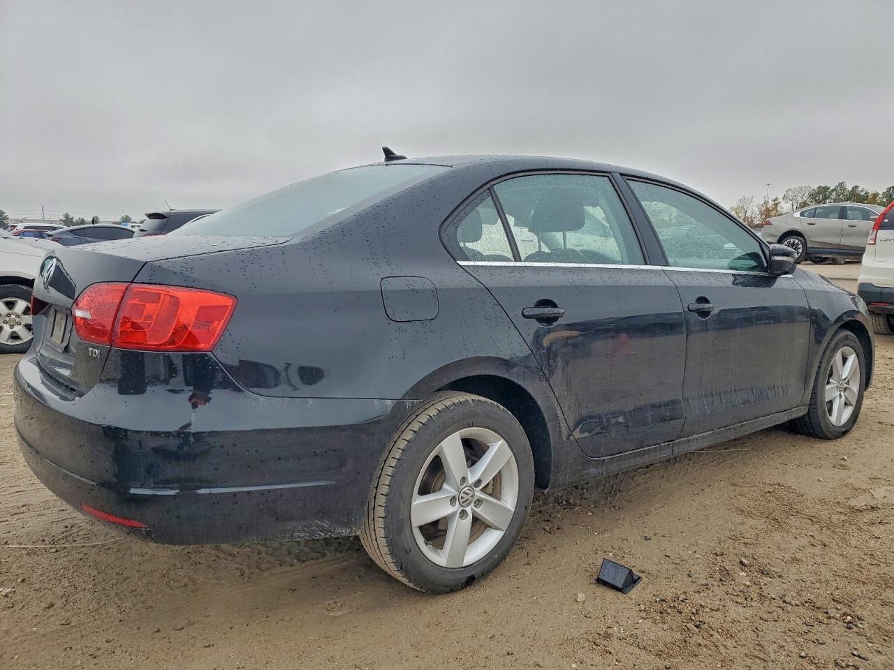 2013 VOLKSWAGEN JETTA TDI photo 3