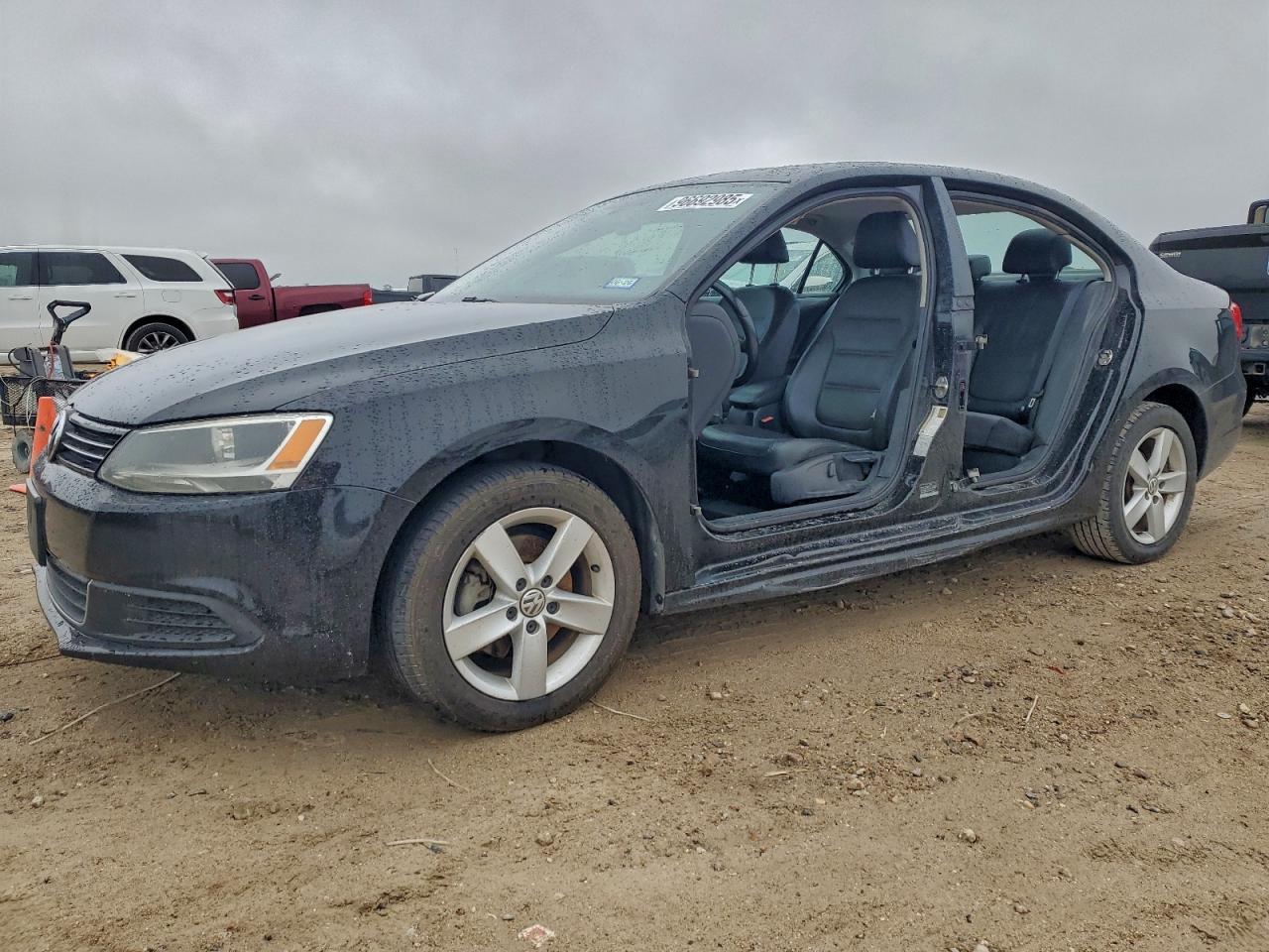 2013 VOLKSWAGEN JETTA